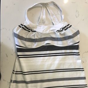 Lululemon top